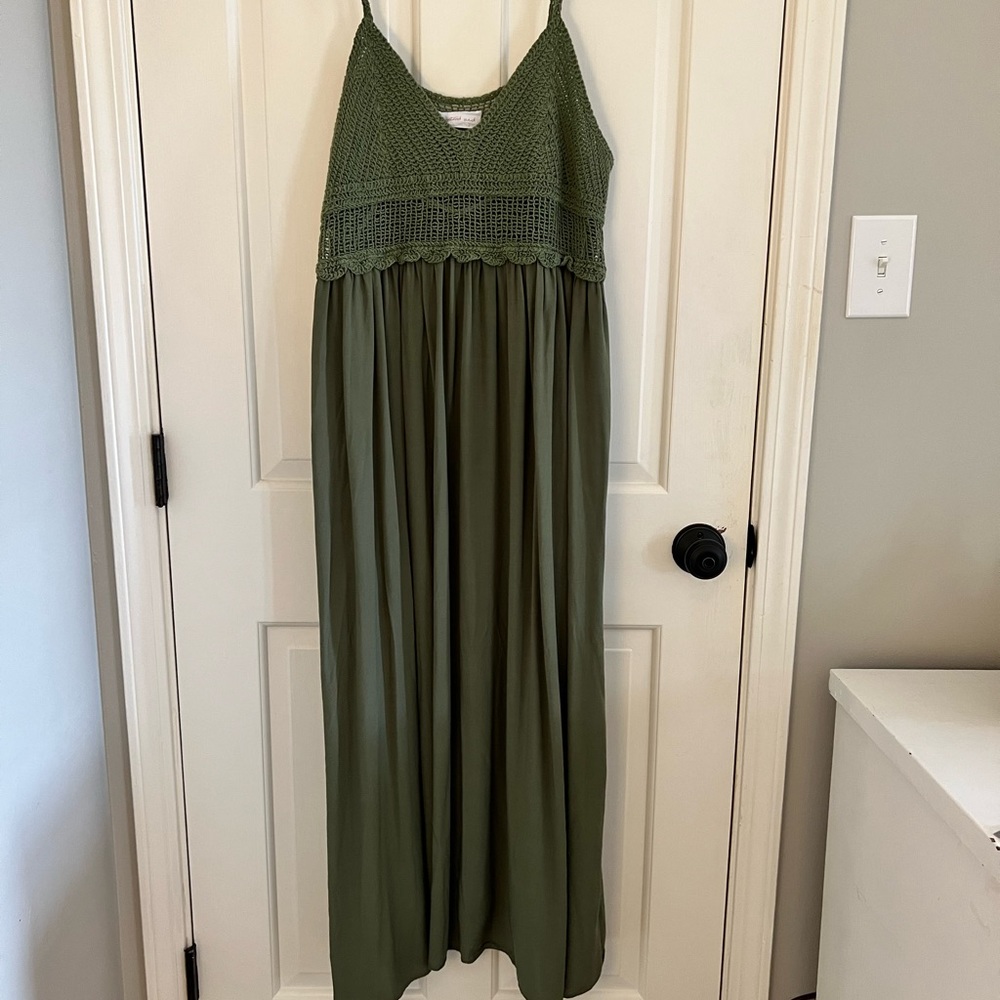 Dark Green Maxi Dress size Large